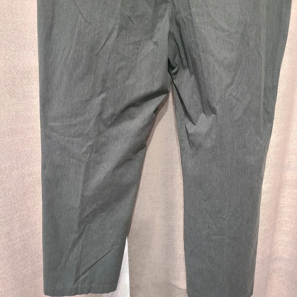 Croft & Barrow Mens 40x31 Grey Easy Care Classic Fit Flat Front Chino Pants